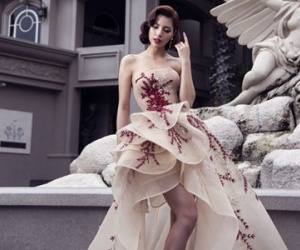 Giải vàng Siêu mẫu Việt Nam kiêu sa với đầm dạ hội