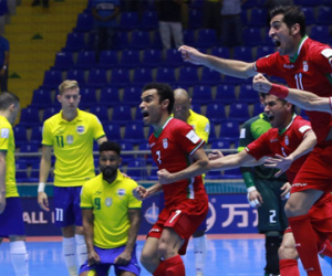 Sốc: ĐKVĐ Brazil bị đội bóng châu Á "sút văng" khỏi World Cup