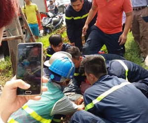Thanh niên ngất, chảy đẫm máu, cảnh sát PCCC vội đưa đi cấp cứu