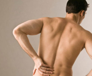 Trị chứng đau lưng sau “động phòng”