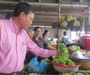 Kinh hãi rau muống, bắp chuối "ngậm" hóa chất