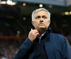 Mourinho: "Brad Pitt là một thằng ngu, Angelina Jolie chẳng là gì so với Jennifer Aniston"