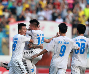Hà Nội T&T cầm hòa Than Quảng Ninh 4-4