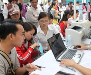 Thứ trưởng Bộ Lao động quả quyết phải tăng tuổi hưu