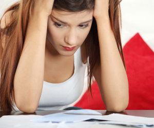 Xách dép chạy khi thấy bạn trai khẩu chiến trên facebook để bênh... gái làm tiền