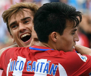 Griezmann tỏa sáng, Atletico đuổi sát Real và Barca