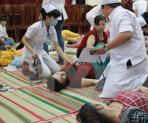 Nam Định: Gần 50 người nhập viện sau khi ăn cỗ cưới