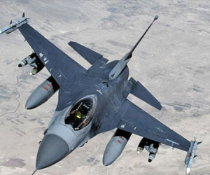 Su-35, T-50 Nga đưa "chim ưng" F-16 của Mỹ vào dĩ vãng