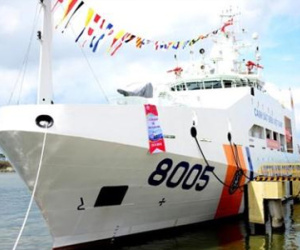Tàu CSB 8005 có thêm trực thăng cực mạnh?