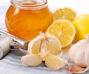 Bài thuốc từ tỏi và chanh giúp đánh bay mỡ bụng