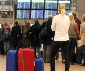 Hải quan Áo sốc khi phát hiện vợ đựng ruột chồng trong vali