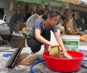 Kinh doanh điêu đứng sau lụt ở Sài Gòn