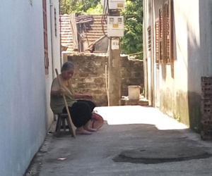 Nước mắt người có con bị truy nã vụ sát hại 4 bà cháu