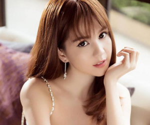 Giữa tâm bão "tình tiền" của Hoa hậu Phương Nga, Ngọc Trinh lên tiếng chọn đàn ông
