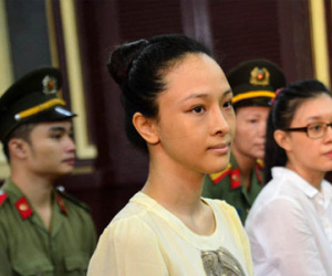 Kiến nghị làm rõ "hợp đồng tình dục" của hoa hậu Phương Nga