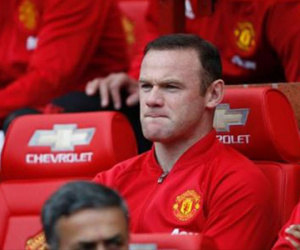 Rooney phải tiếp tục dự bị tại Europa League