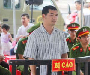 Giả đặc phái viên Chính phủ, đòi "lột lon" CSGT bị phạt tù 2 năm