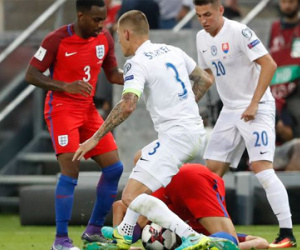 FIFA kết luận "nghi án" dàn xếp tỷ số trận Slovakia - Anh