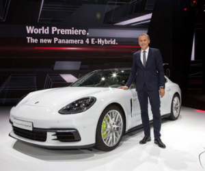 Porsche Panamera 4 E-Hybrid: Xe sang tiết kiệm xăng