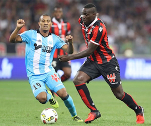 Balotelli đi vũ trường, làm hỏng xe của siêu cò Mino Raiola