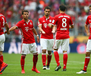 Bayern lần đầu mất điểm ở Bundesliga