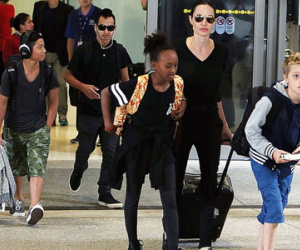 Các con của Angelina Jolie van xin mẹ quay lại với Brad Pitt