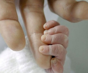 Cảm động những bà mẹ đã qua đời nhưng vẫn cố sinh con