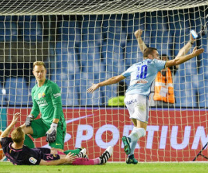 Celta Vigo 4-3 Barcelona: Luis Enrique và Stergen sai lầm, Barca quỵ gối ở Balaidos