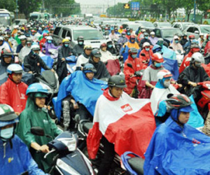 Người Sài Gòn “chôn chân” trên đường đi làm ngày đầu tuần