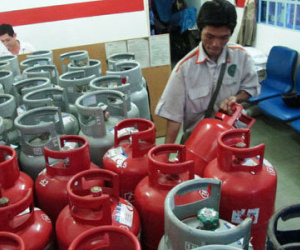 Tranh cãi quanh việc hạ chuẩn điều kiện kinh doanh gas
