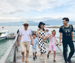 Vợ chồng Hà Kiều Anh đi du lịch cùng con chung, con riêng