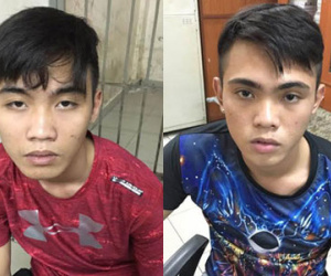 Đặc nhiệm Sài Gòn đá văng 2 tên cướp túi xách của du khách