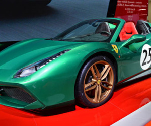 Ferrari trình làng phiên bản 488 mui trần kỷ niệm 70 năm