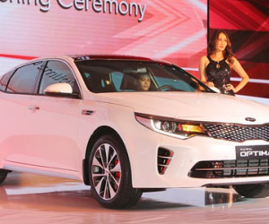 Kia Optima rẻ hơn Toyota Camry gần 400 triệu ra mắt ở VN