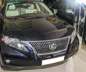Lexus RX350 sau 6 năm giá hơn 2 tỷ đồng tại Việt Nam