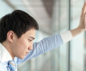 Mới đi làm bạn gái tôi đã vào khách sạn nhiều lần với đồng nghiệp