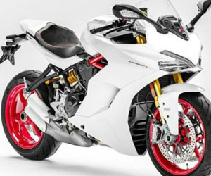 Môtô thể thao Ducati SuperSport 939 lần đầu lộ diện