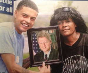 Người tự nhận là con rơi Bill Clinton kêu bị ruồng bỏ