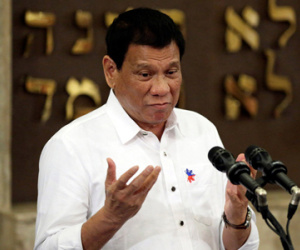 Tổng thống Philippines than thở chuyện tình trường