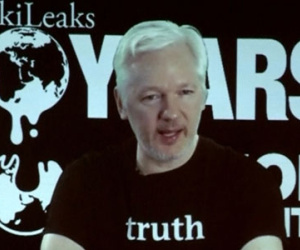 WikiLeaks dọa công bố tài liệu liên quan đến bầu cử Mỹ
