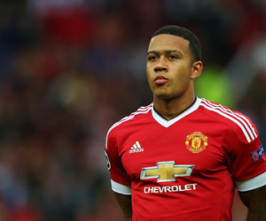 Depay dọa rời MU nếu không có suất đá chính
