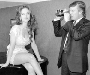Tiếp tục rò rỉ hình ảnh ông Trump trên phim Playboy