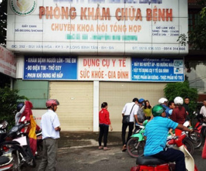 Tước giấy phép hành nghề của bác sĩ bị bệnh nhân tố hiếp dâm