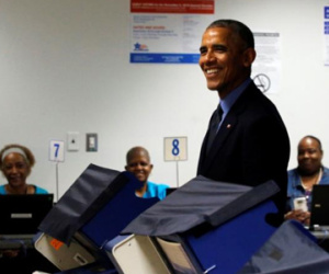 Ông Obama bỏ phiếu sớm bầu tổng thống Mỹ