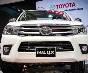 Toyota Hilux 2016 dùng động cơ mới tại Việt Nam