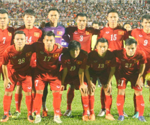 Tuyển Việt Nam hòa Indonesia 2-2: HLV Hữu Thắng và nỗi lo hàng thủ