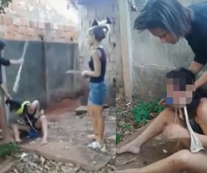 4 nữ sinh Brazil đào hố chôn sống tình địch và tra tấn suốt 4 giờ liên tục
