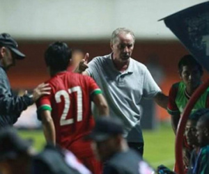 Alfred Riedl: "Tuyển Việt Nam lúc này mạnh hơn Indonesia và Malaysia"