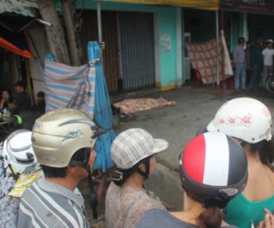 Bà Rịa: Nam thanh niên tử vong trước nhà với vết đâm thấu ngực