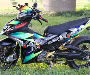Exciter 150 gắn đồ chơi hàng hiệu hơn 220 triệu ở Hà Nội